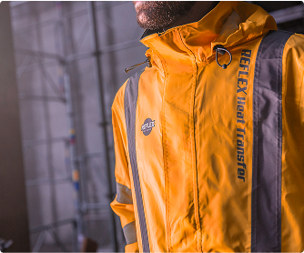 Arbetskläder med reflextryck