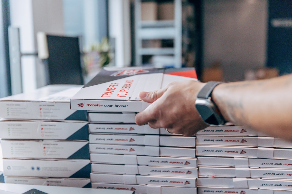 Staplade paket redo för utleverans